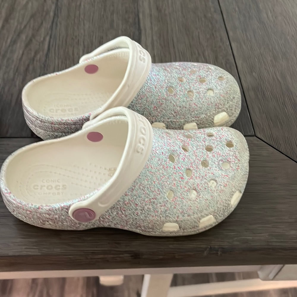 Girls crocs size 12 barely worn!
